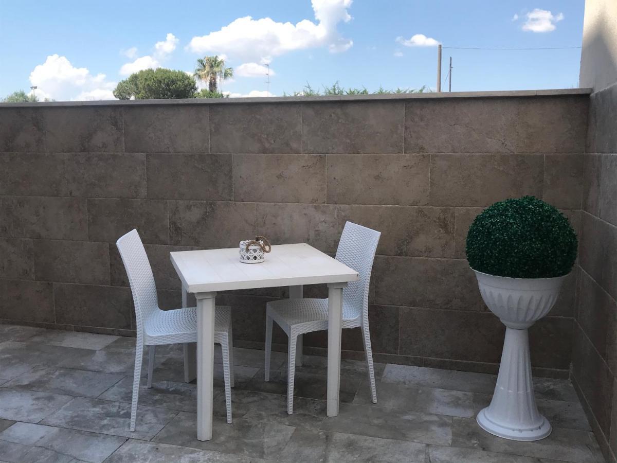Monolocali White Angel Apartments Порто Чезарео Екстериор снимка
