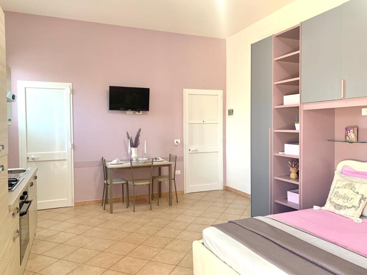 Monolocali White Angel Apartments Порто Чезарео Екстериор снимка