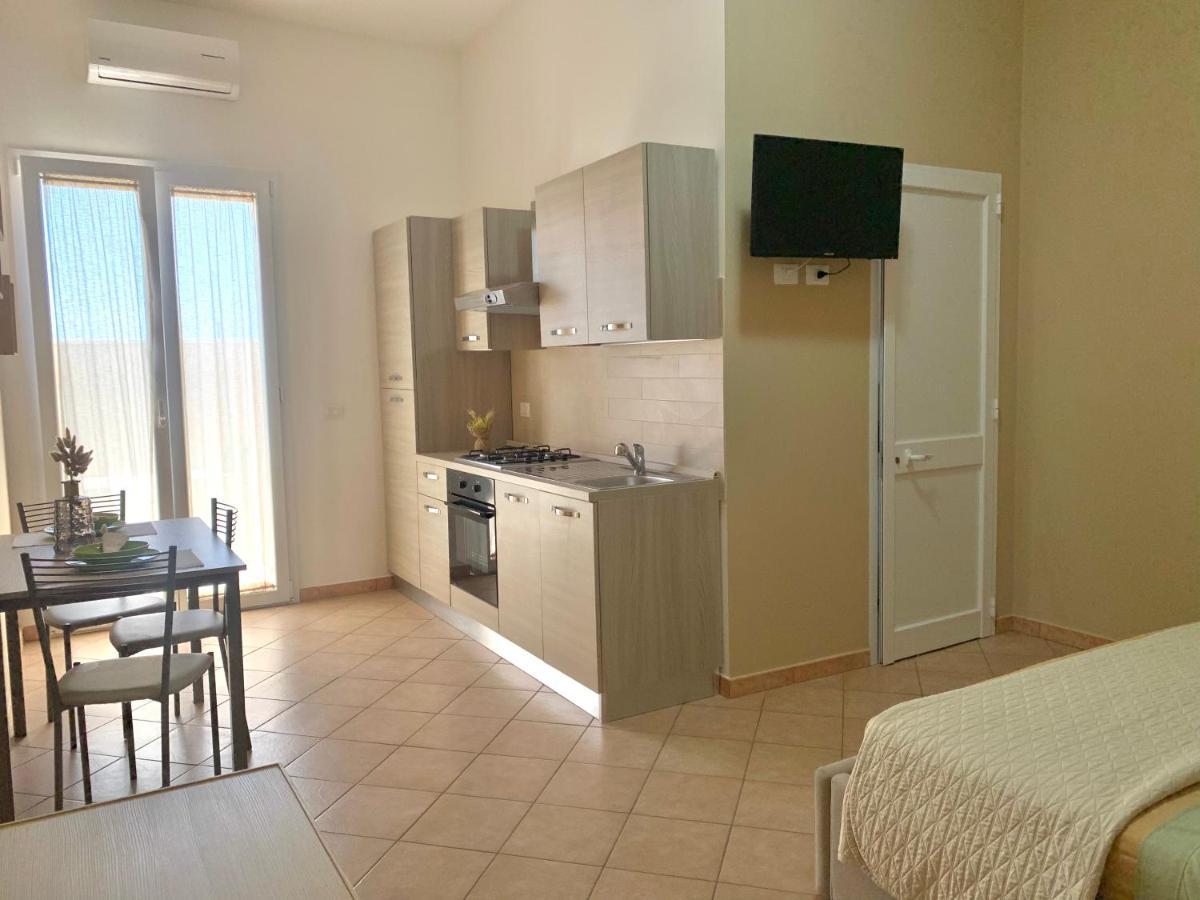 Monolocali White Angel Apartments Порто Чезарео Екстериор снимка