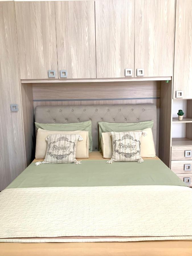 Monolocali White Angel Apartments Порто Чезарео Екстериор снимка